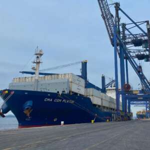 Terminal de Contêineres de Paranaguá recebe atracação inaugural do serviço CMA CGM Atlas